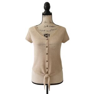 Alya SZ XS ribbed, tie front, button front t-shirt